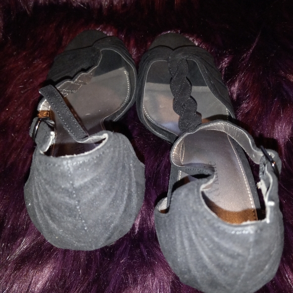 Suede Heels - Picture 3 of 5